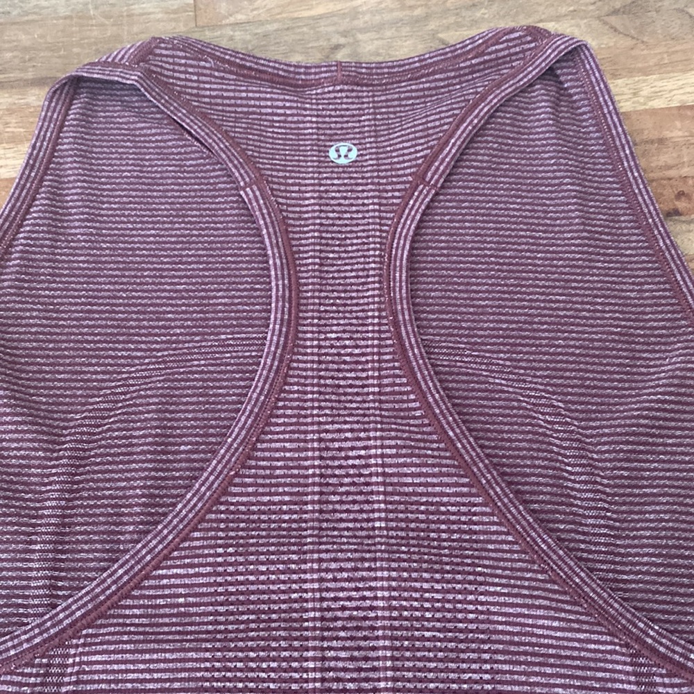 Lululemon Run: Swiftly Tech Racerback Size 10 - image 4